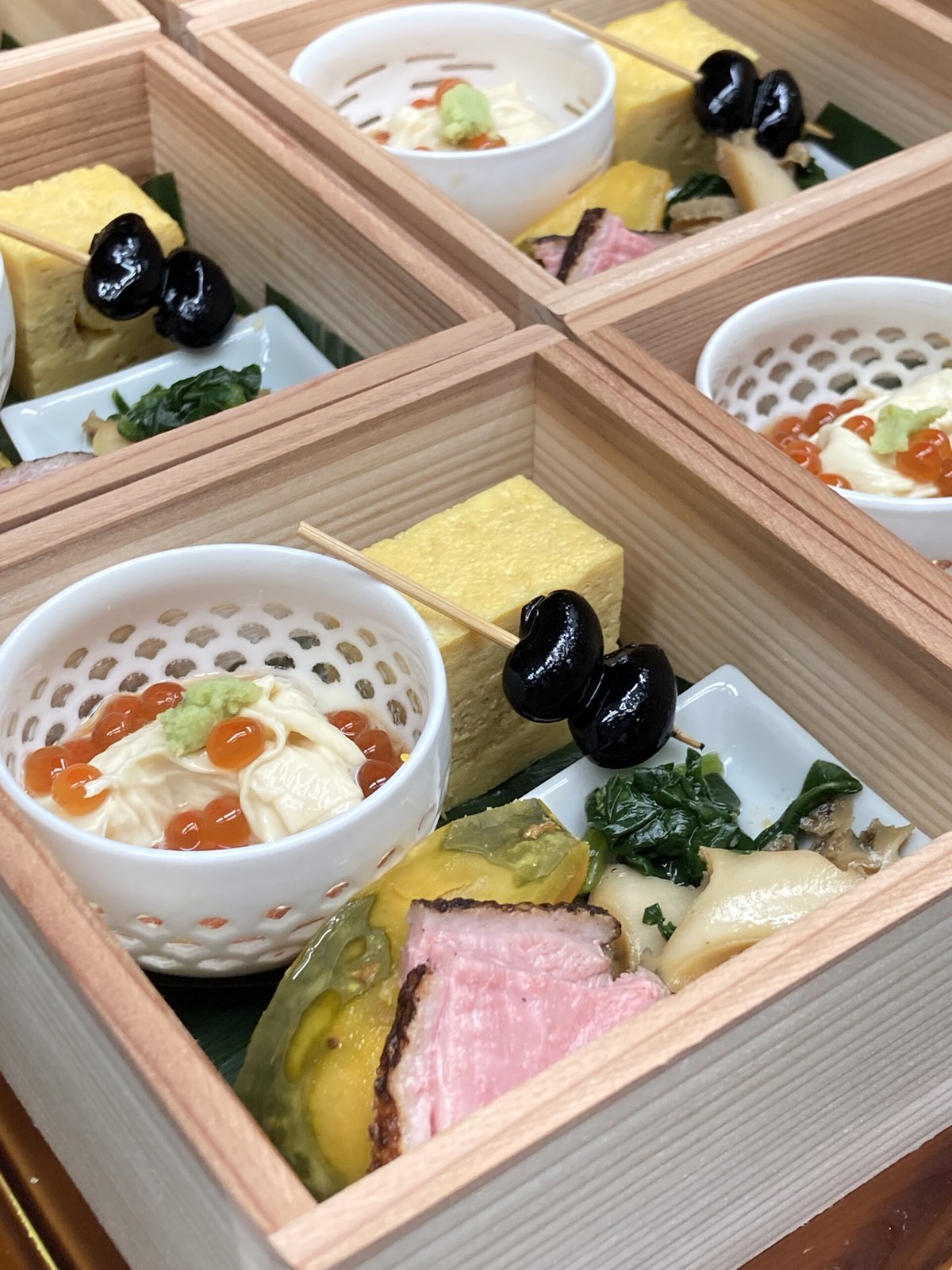 季節の八寸 重箱仕立て